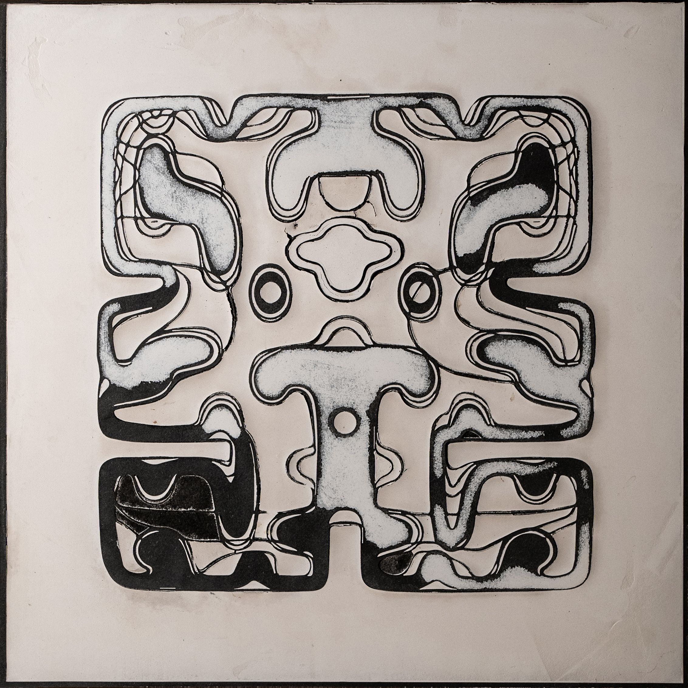 Alessandro Pongan, Brain Drain Tales (0-01-04-23), 2020, graffito, intonaco su MDF nero, 65 x 65 cm